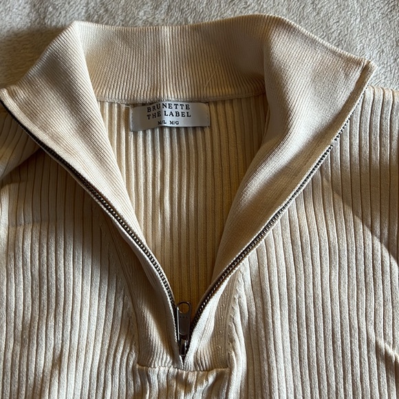 🆕 NWT Brunette the Label boxy knit ribbed crop half zip sweater size M/L - Picture 5 of 5